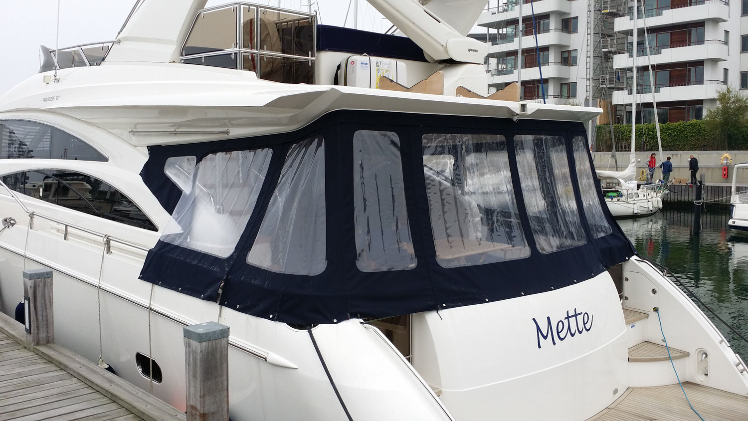 Cockpit enclosure Boat canopies motor boat princess 67