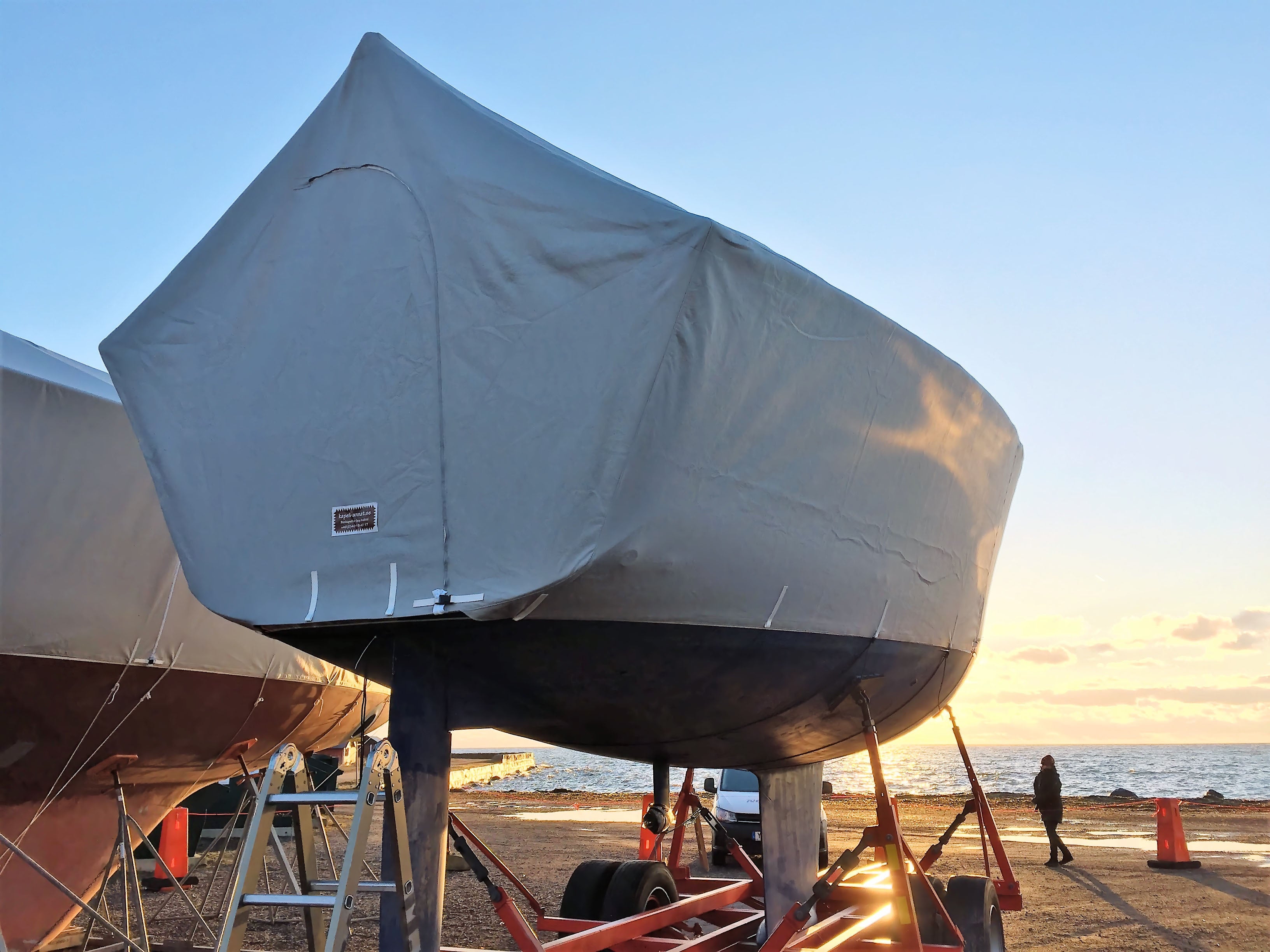 Winterabdeckung für Segelboote und Motorboote