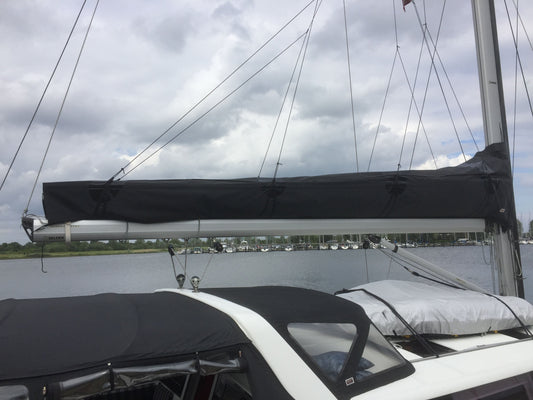 Sailpack to Beneteau First 31.7 Light Grey 5035