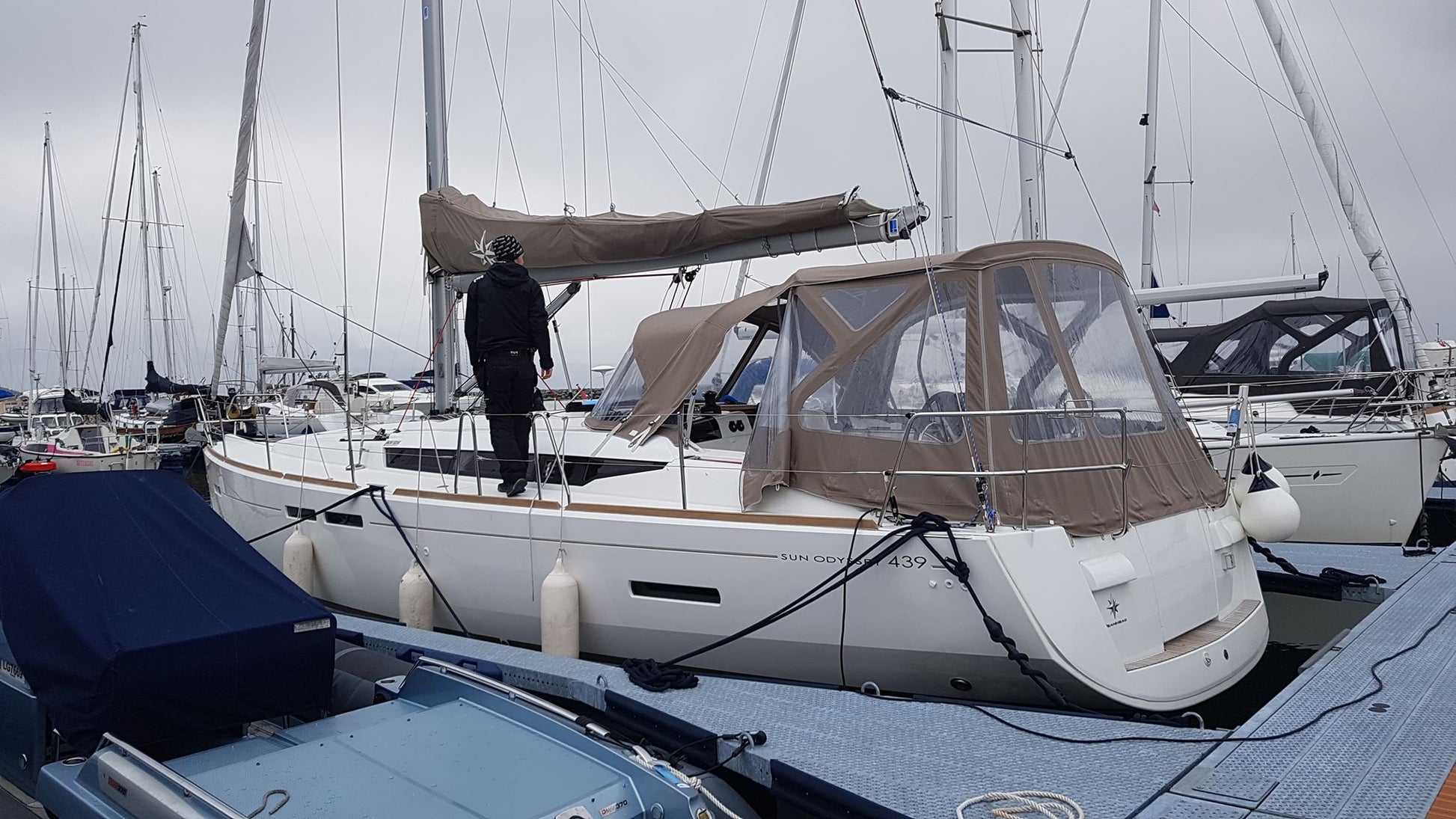 Jeanneau Sun Odyssey 439 Cockpitverdeck Cockpitzelt