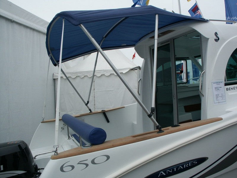 SONNENSCHUTZ BENETEAU ANTARES 650