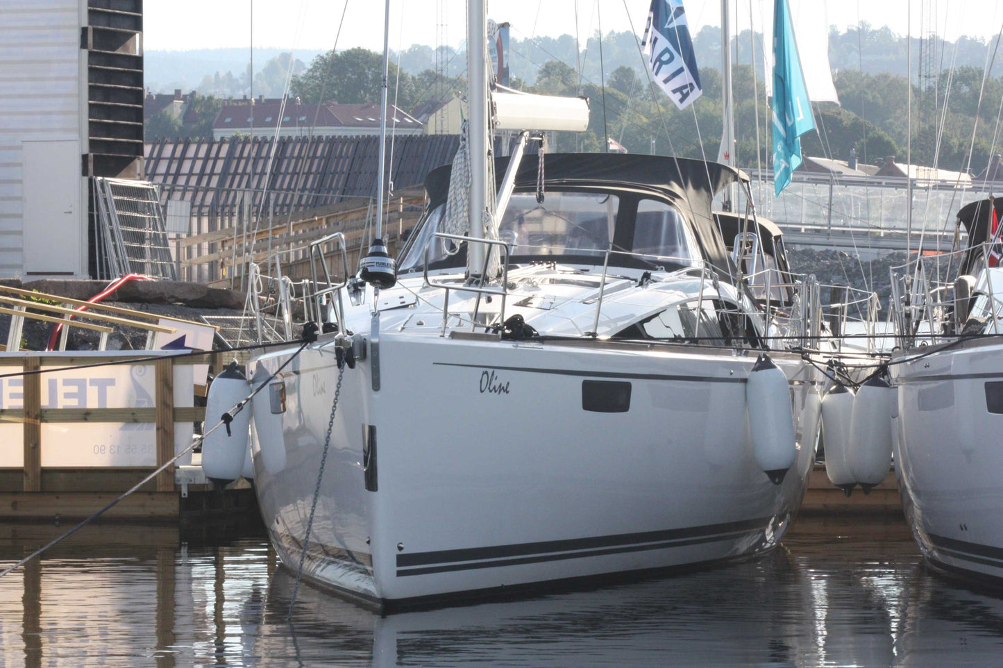 Bavaria 42 Vision sprayhood