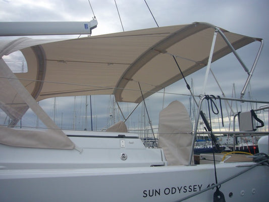 Jeanneau sun odyssey 490 bimini