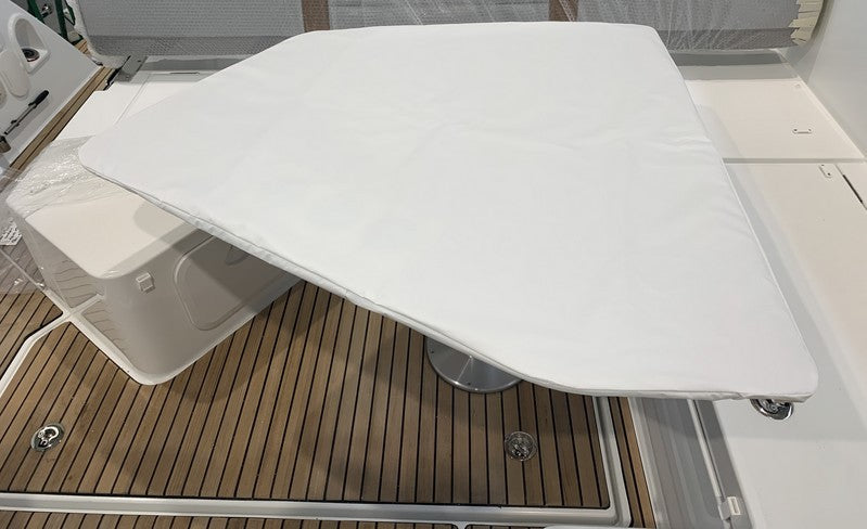 Bordsskydd till Beneteau Gran Turismo 32