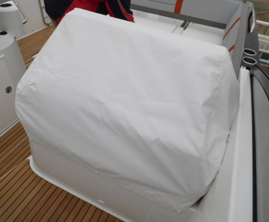 Skydd för passagerarbänk till Beneteau Gran Turismo 32