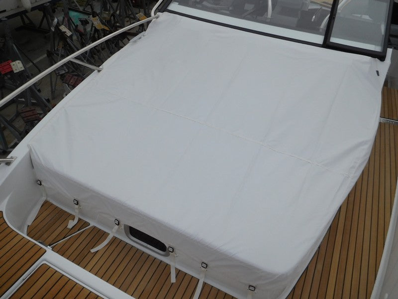 Solmadrasskydd för Elegance till Beneteau Gran Turismo 32