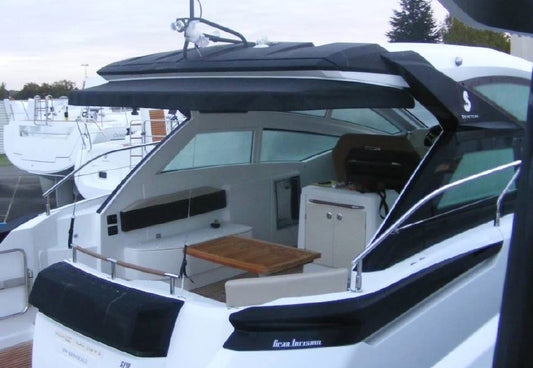 Solkeps till Beneteau Gran Turismo 40, modell 2016