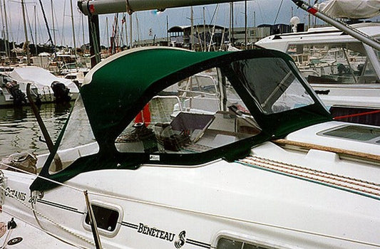 Beneteau Oceanis 281 sprayhood