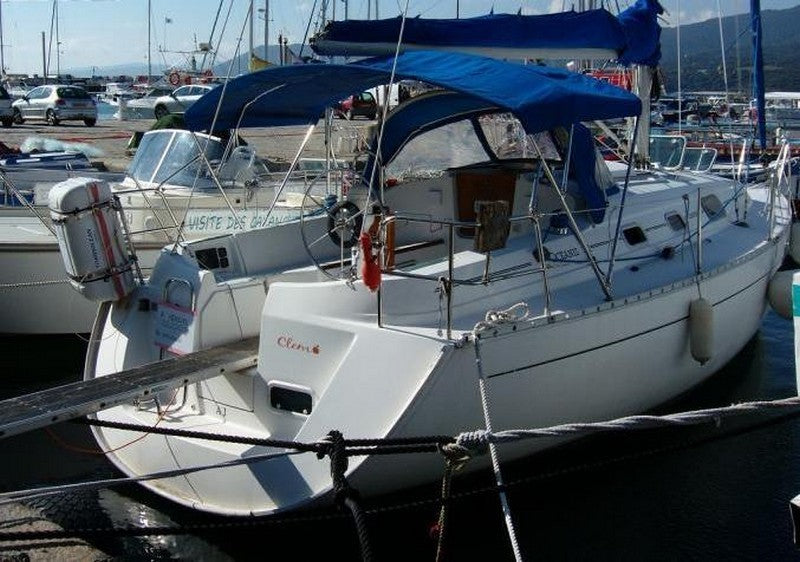 Beneteau Oceanis 321 Bimini