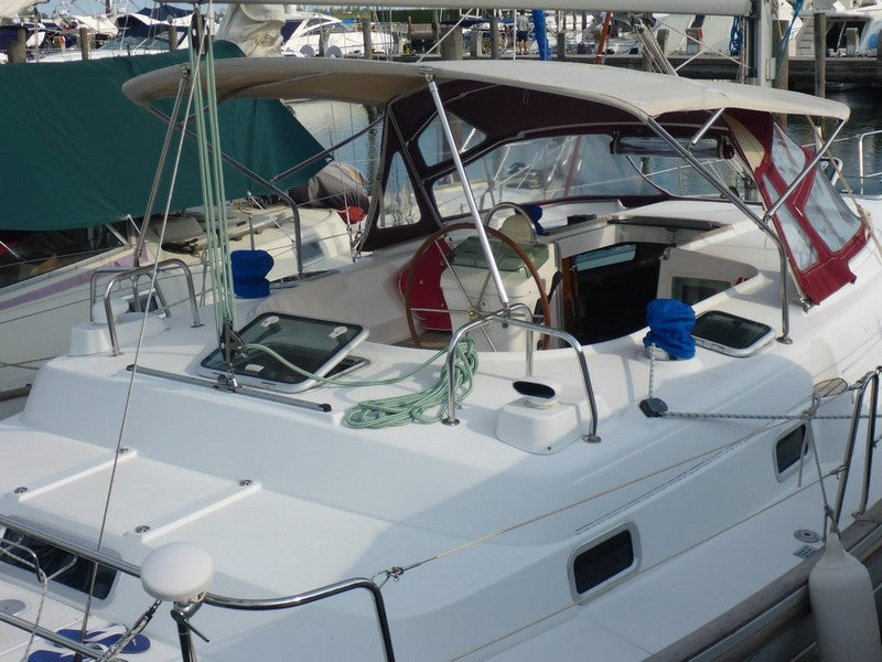 Beneteau Oceanis 36cc Bimini