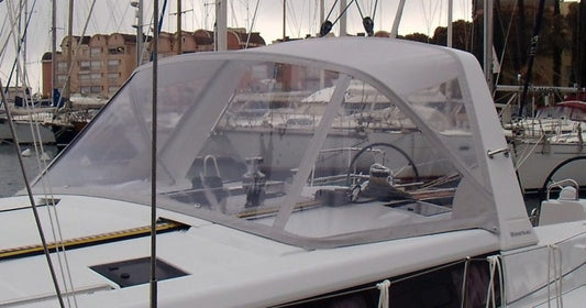 Beneteau oceanis 48 sprayhood