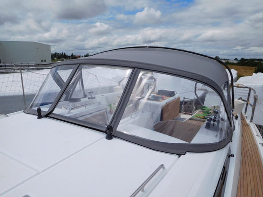 Jeanneau Yachts 51 Sprayhood