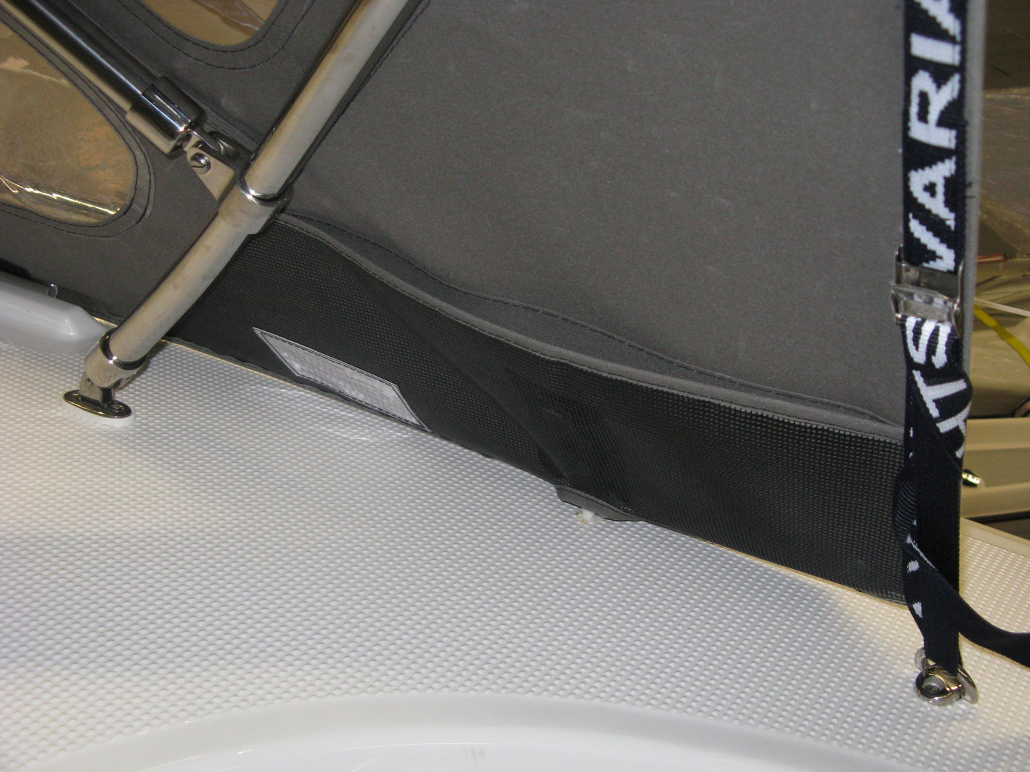 Bavaria 32 sprayhood model year 2009