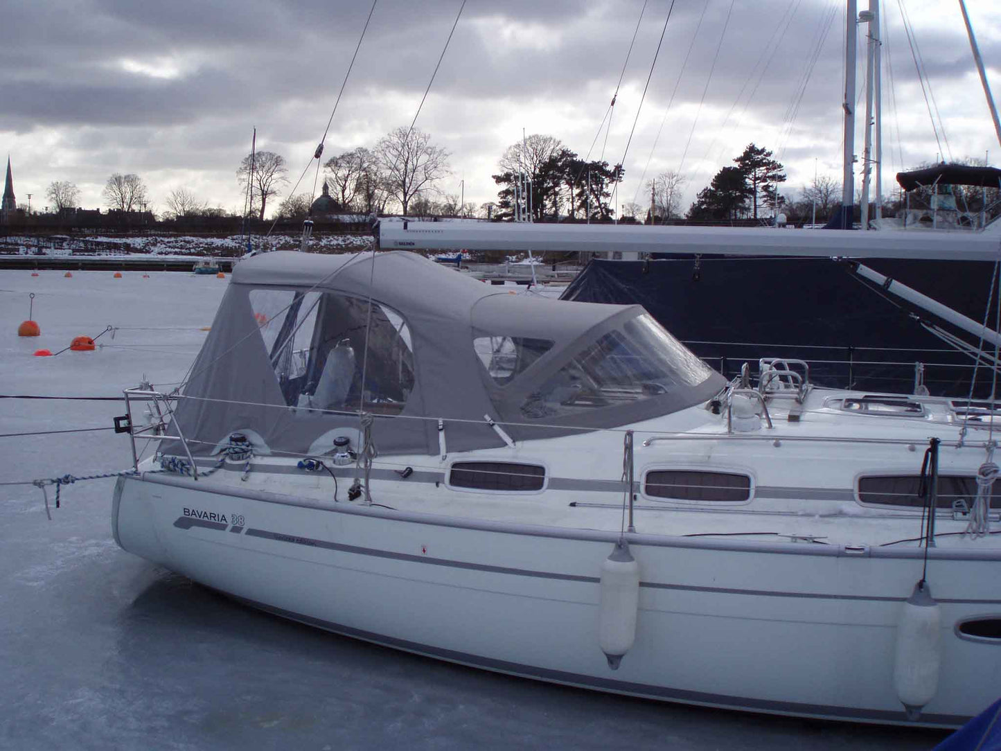 Bavaria 38 Cockpitkalesje cockpittelt