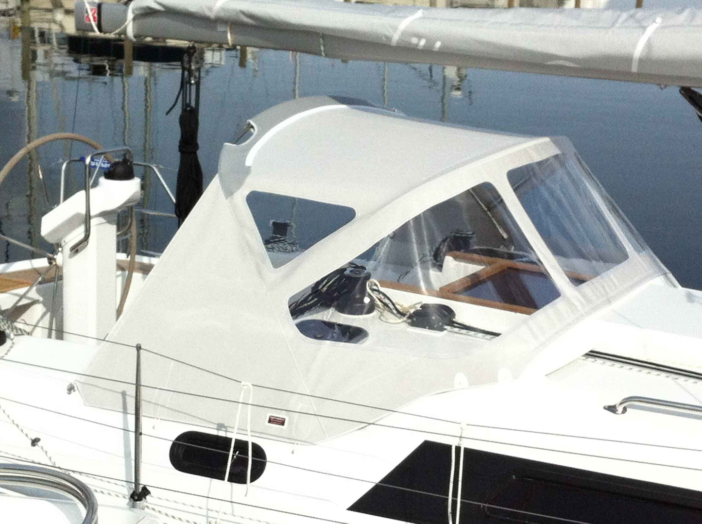 Hanse 325 Sprayhood