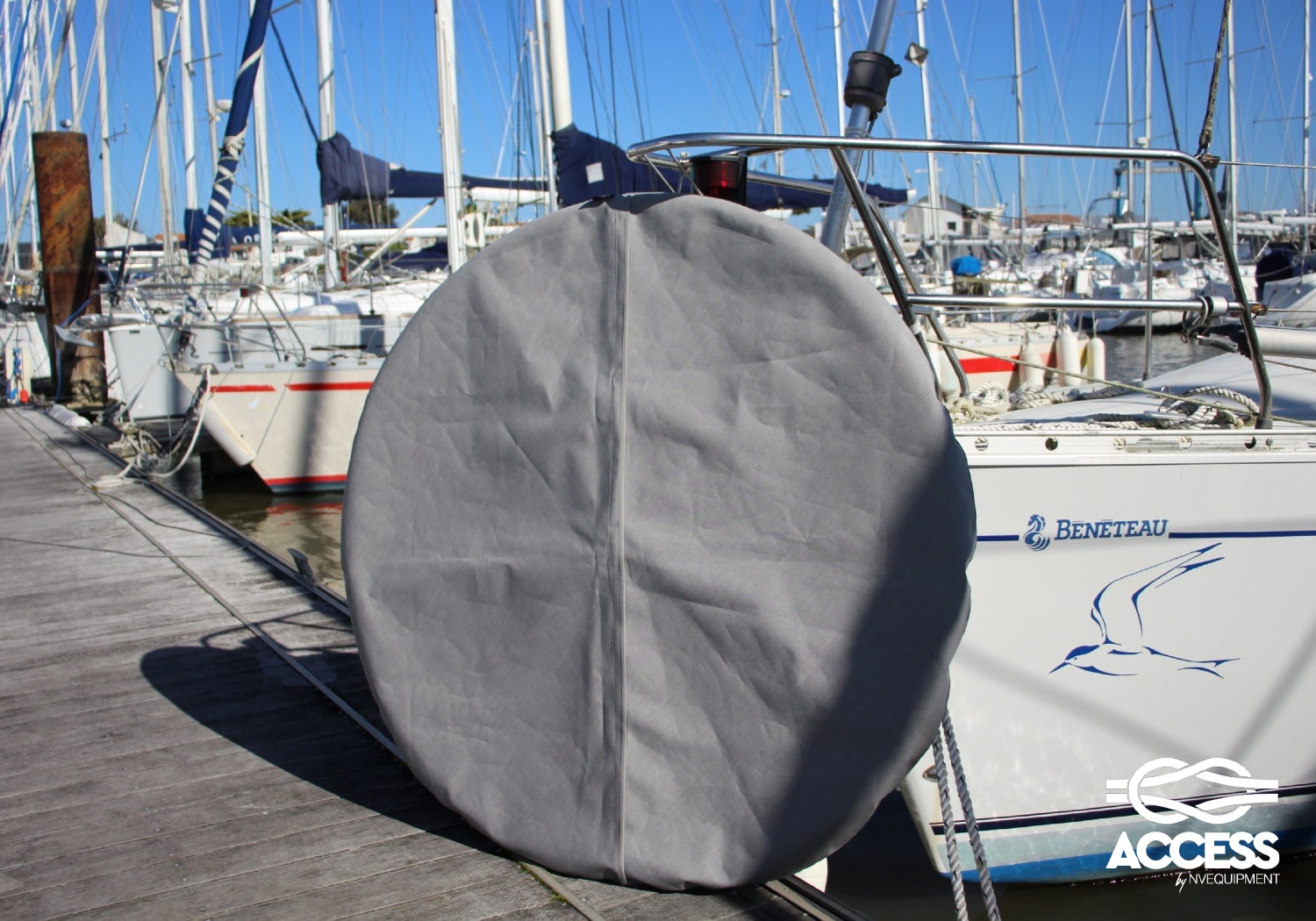 Steering wheel protection for sailboats NV equipment